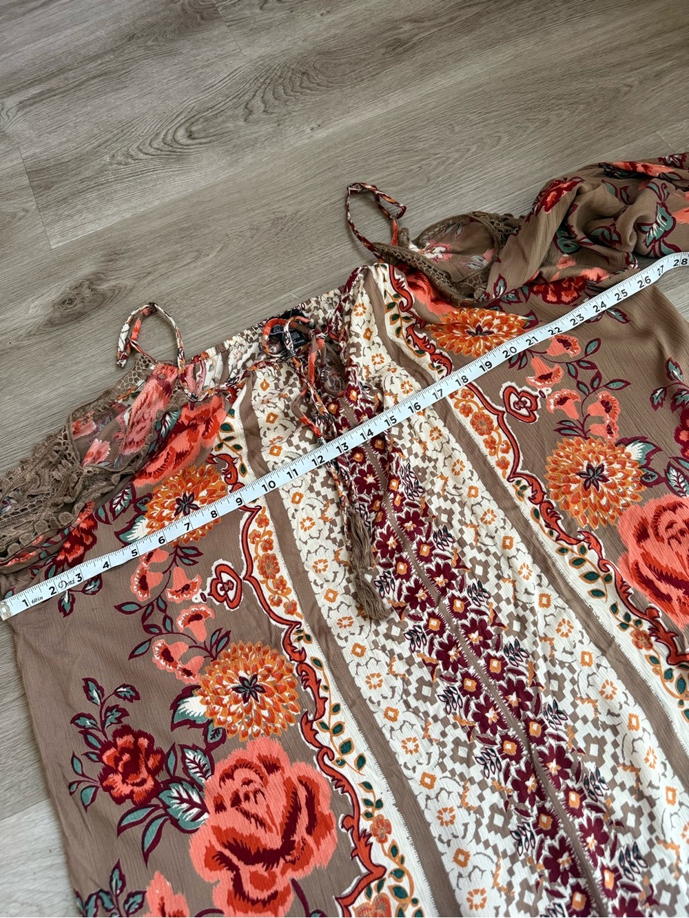 NWOT Angie Boho Floral Cold-Shoulder Peasant Tunic in Brown and Rust Size Large - Picture 7 of 9